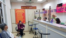Công sở sớm 'bắt nhịp' trong ngày làm việc đầu tiên