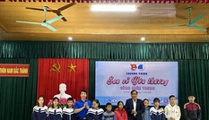 Những chuyến xe “San sẻ yêu thương cùng miền Trung”