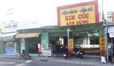 Công an truy kẻ đu dây vào 'vét sạch' tiệm vàng ở Hóc Môn