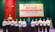 Trường ĐHSP Hà Nội 2 hỗ trợ 5 triệu/sinh viên của các tỉnh miền Trung bị lũ lụt