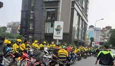 Gojek và beGroup cắt thưởng, điều chỉnh giá cước, ngành Thuế ‘cảnh cáo’ Grab
