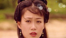 “Chúc Anh Đài” Lương Tiểu Băng, 51 tuổi vẫn hát quán bar kiếm sống khiến fan thương cảm