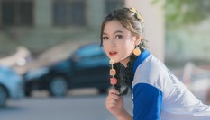 Hotgirl Chứng khoán “Dính độc toàn thân”