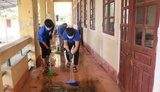 80 sinh viên, đoàn viên TP. HCM ra miền Trung giúp bà con khắc phục hậu quả bão, lũ