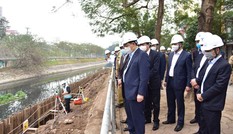 Thăm nhà máy nước thải Yên Xá, Bí thư Hà Nội yêu cầu 'chỉ bàn tiến, không bàn lùi'
