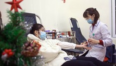 Bạn trẻ chung tay 'Thắp sáng đêm Noel' hiến máu vì bệnh nhi