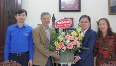Ban Bí thư T.Ư Đoàn tri ân các thầy cô giáo, nhà giáo lão thành