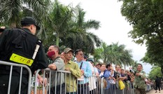 Hàng trăm thương binh xếp hàng mua vé cổ vũ trận Việt Nam - UAE