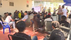 Bắt quả tang con bạc sát phạt bằng bia, thuốc lá giá cao
