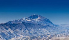 Tạm hoãn tìm kiếm máy bay Iran gặp nạn do thời tiết xấu