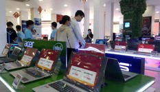 Thị trường 24/2: Laptop giá rẻ cháy hàng vì học online