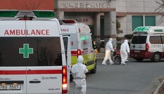Số ca COVID-19 tăng vọt, Hàn Quốc áp dụng các biện pháp chống dịch chưa từng có