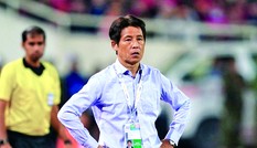 HLV Akira Nishino trở lại Thái Lan