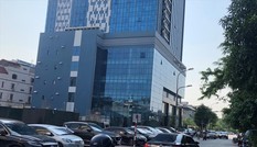 Khu 8 sở ngành Hà Nội: Như bị hành xác khi đến 'một cửa'