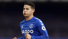 Đội đầu bảng Ngoại hạng Anh nhận tin dữ từ James Rodriguez