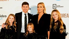 Steven Gerrard: Nghe vợ hay nghe con tim?