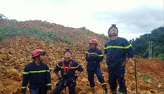 Vụ sạt lở ở thủy điện Rào Trăng 3: Quặn lòng tìm đồng đội