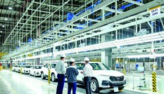 Vượt qua thách thức để phát triển