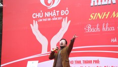 Vui hết nấc ở Chủ nhật Đỏ