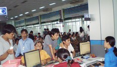 Nghẽn máy cấp số thứ tự mua vé tàu Tết