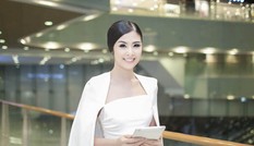 Ngọc Hân biến hóa cá tính với jumpsuit trắng muốt