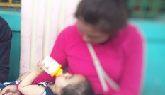 Hàng loạt trẻ mổ mắt nhưng…không sáng