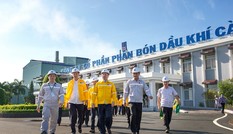 Đồng chí Trần Quốc Vượng thăm cụm công nghiệp Khí Điện Đạm Cà Mau