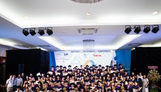 Anh văn Hội Việt Mỹ VUS trao tặng học bổng tiếng Anh toàn phần cho 85 Tân Thủ Khoa