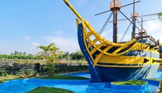 Lạ mắt mô hình thuyền buồm tiền tỷ giữa làng hoa Sa Đéc