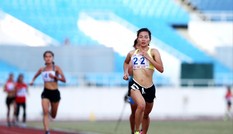 Nguyễn Thị Oanh phá sâu kỷ lục quốc gia 10.000m