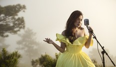 “Nàng Mèo” Khả Như bất ngờ khoe giọng hát ngọt ngào, sâu lắng trong dự án cover