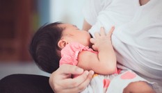 Càng cho con bú, càng muốn sinh nhiều con