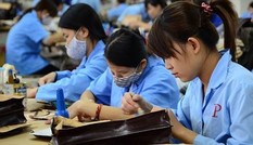 Lý do chưa đề xuất tăng lương tối thiểu vùng năm 2021
