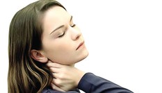 Đau cổ, nhức đầu có phải thoái hóa đốt sống cổ?