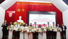 Huế tuyên dương tân thủ khoa đại học và sinh viên tài năng