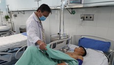 ‘Huyết chiến’ vì mâu thuẫn trong quán nhậu, nam thanh niên bị bắn gục