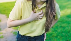 Không bệnh gì nhưng có triệu chứng giống hệt COVID-19, chuyện gì đang xảy ra vậy?