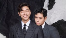 HOT: Park Bo Gum chỉ cần dựa vào vai Gong Yoo là đủ khiến tạp chí “cháy hàng” sau 3 tiếng