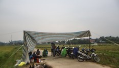 Người dân quanh bãi rác Nam Sơn mong sớm được đền bù để di dời