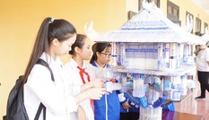 Độc đáo những mô hình làm từ... bút bi đã qua sử dụng