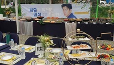 Fan nhà Hyun Bin chơi lớn, mở hẳn đại tiệc sang chảnh chiêu đãi đoàn làm phim
