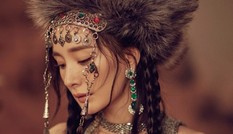 Dương Mịch “mở hàng” bìa năm mới của 3 tạp chí lớn, trong đó có Harper’s BAZAAR Việt Nam