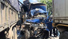 Tai nạn liên hoàn ít nhất 1 người chết, cửa ngõ Sài Gòn kẹt xe nghiêm trọng