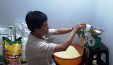 'Hô biến' bột ngọt, hạt nêm không rõ nguồn gốc thành hàng xịn