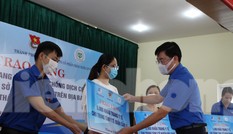 TƯ Hội LHTN Việt Nam tặng Đà Nẵng 300 ngàn khẩu trang y tế