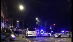 Đâm chém vào đám đông ở quảng trường London