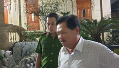 Cha con đại gia cho vay nặng lãi: Từ lâu đài dát vàng đến trại giam