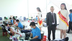 Rộn ràng ngày hội hiến máu Chủ nhật Đỏ trên đất Thủ