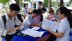 Hàng loạt trường ĐH ở TPHCM công bố điểm trúng tuyển học bạ, tuyển thẳng