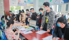 Nhiều trường đại học bắt đầu cho thí sinh nhập học